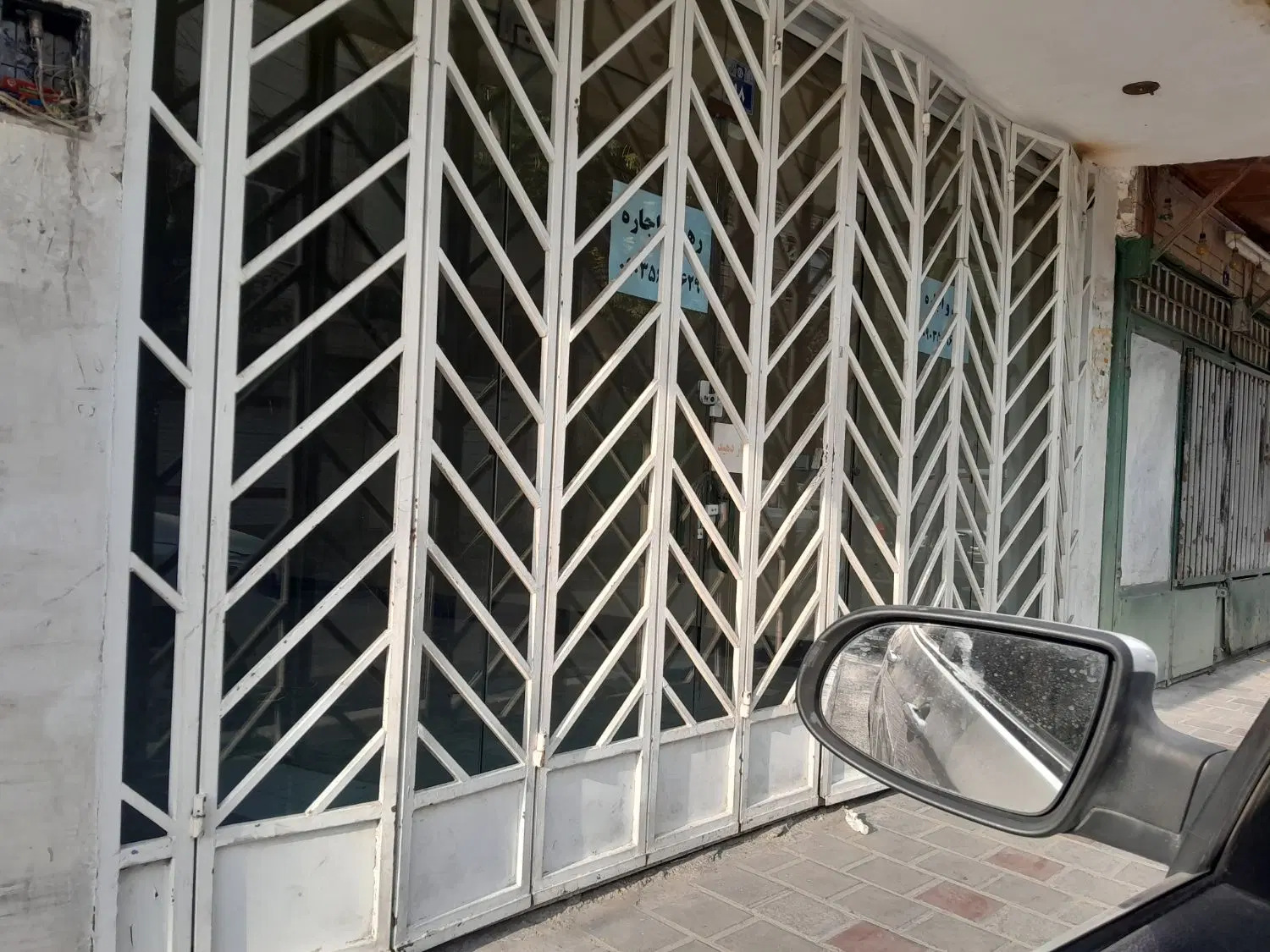 مغازه ۲۸ متری خیابان دردشت