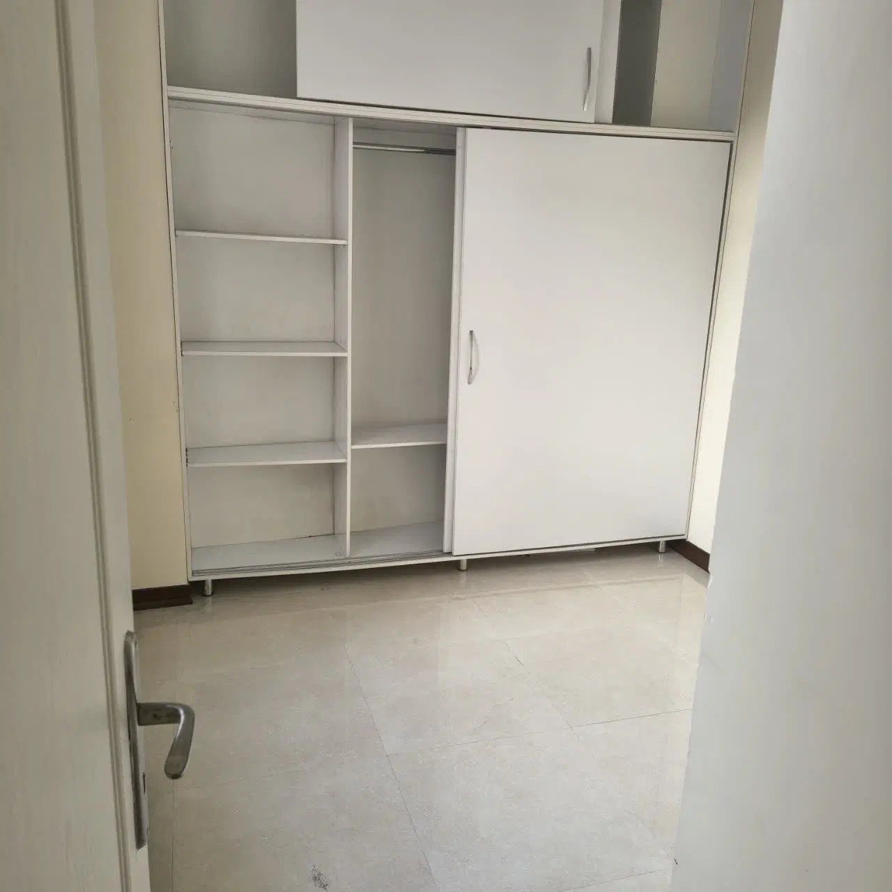 آپارتمان 68متری 2خواب فول امکانات