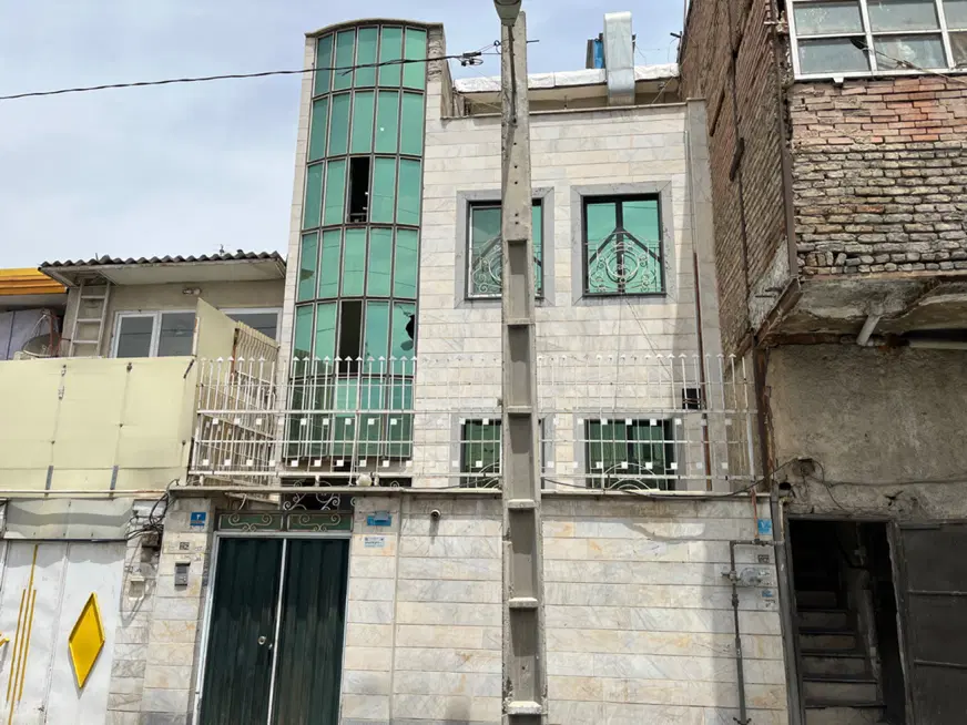 گلنگی، سه طبقه مسکونی، سند تک برگ، خلیج فارس