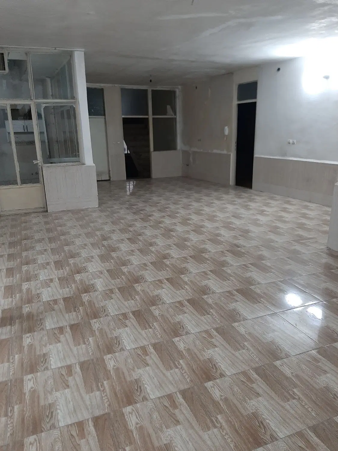 خانه ویلایی۲۲۰متری.