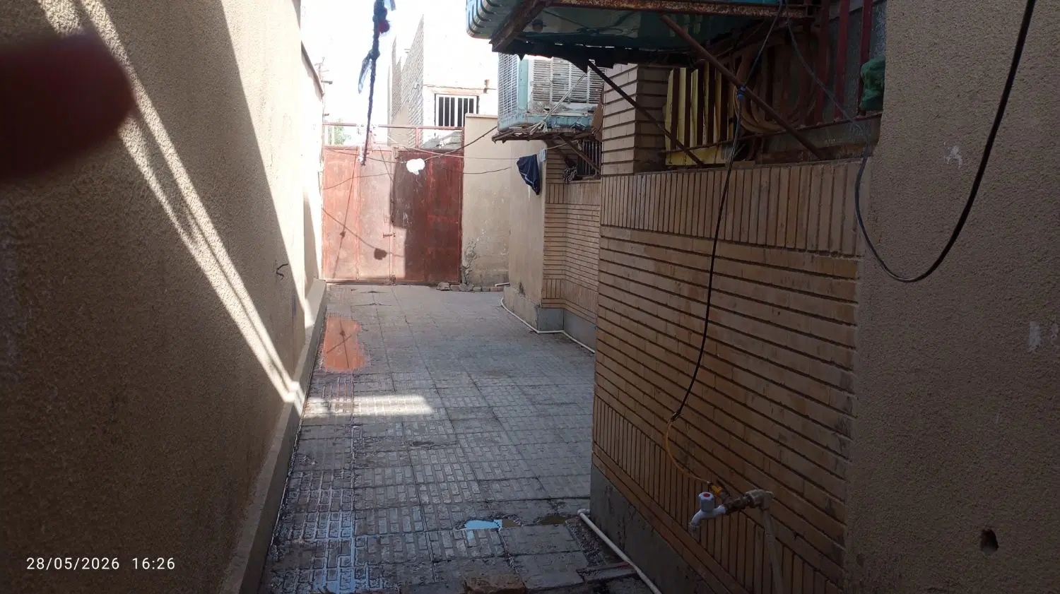 منزل ویلایی سر خیابان آزادی . تجاری مسکونی