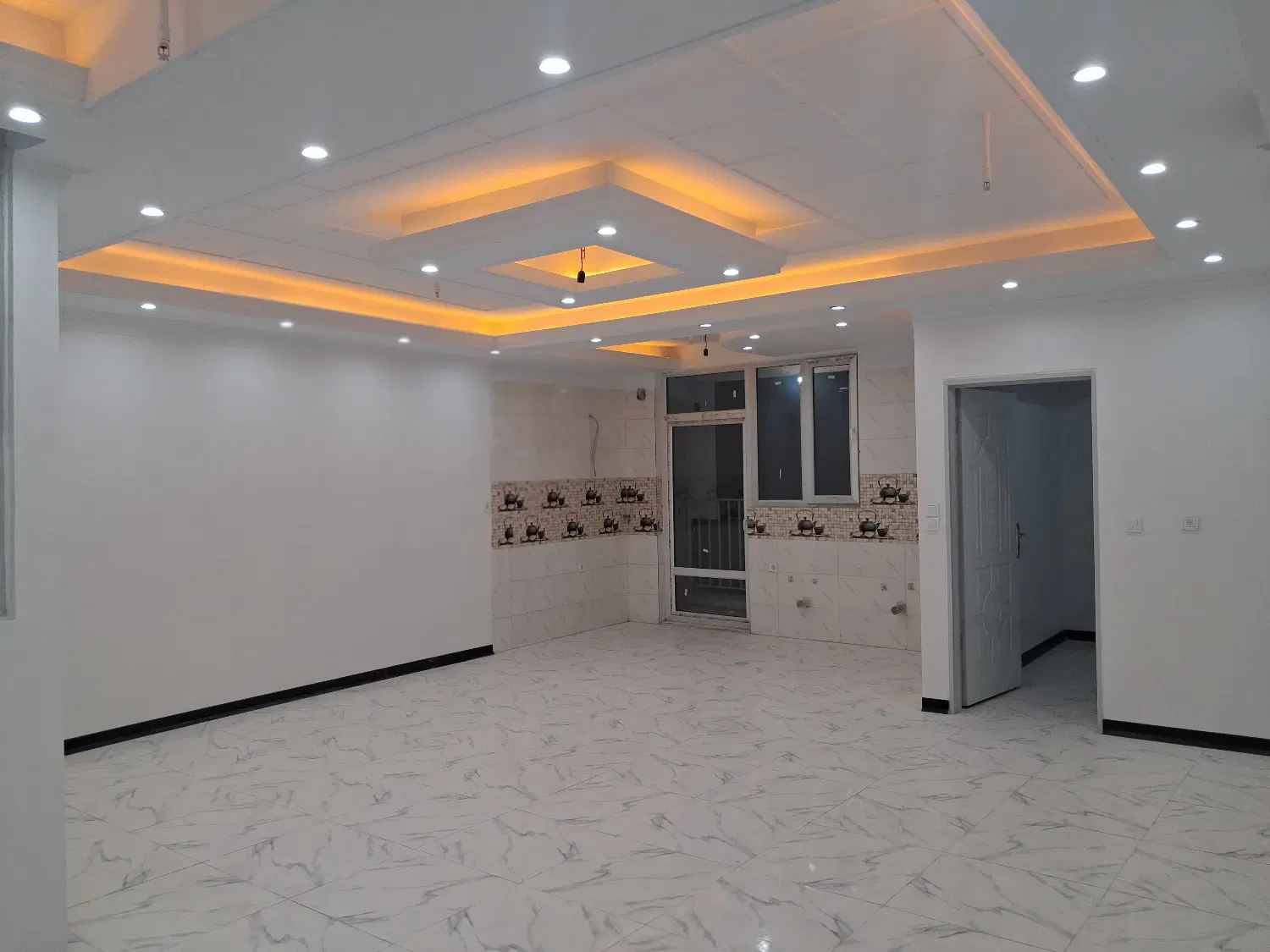اپارتمان نوساز فول سند اماده