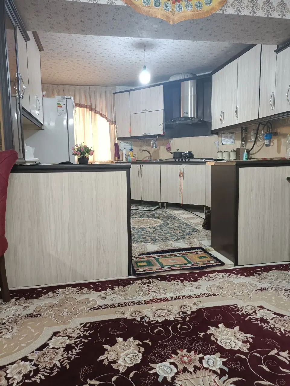 آپارتمان ۹۸متری انتهای خیابان جهانگیری