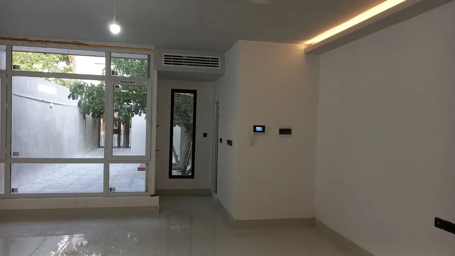 منزل ویلایی و تجاری