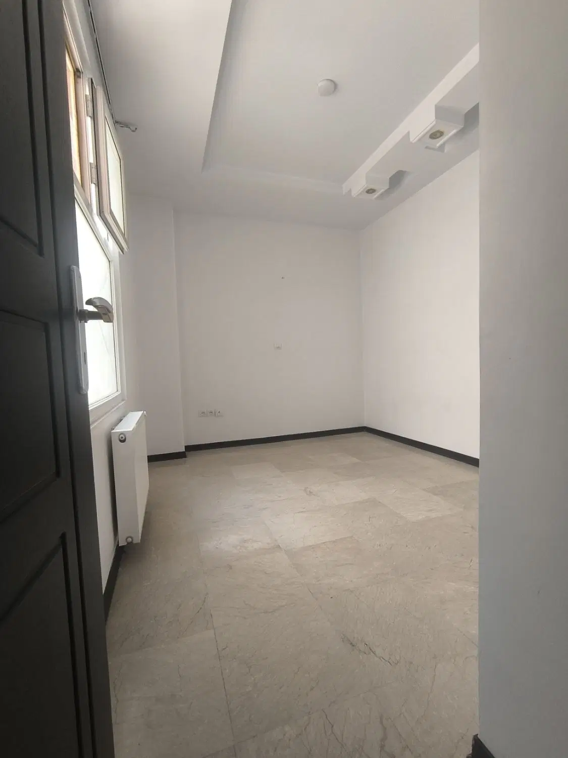 ۱۰۰ متر سعادت آباد ۷ سال ساخت