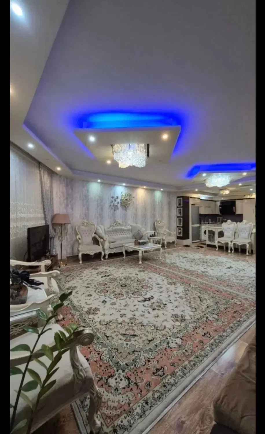 خانه فروشی در اخر معجز