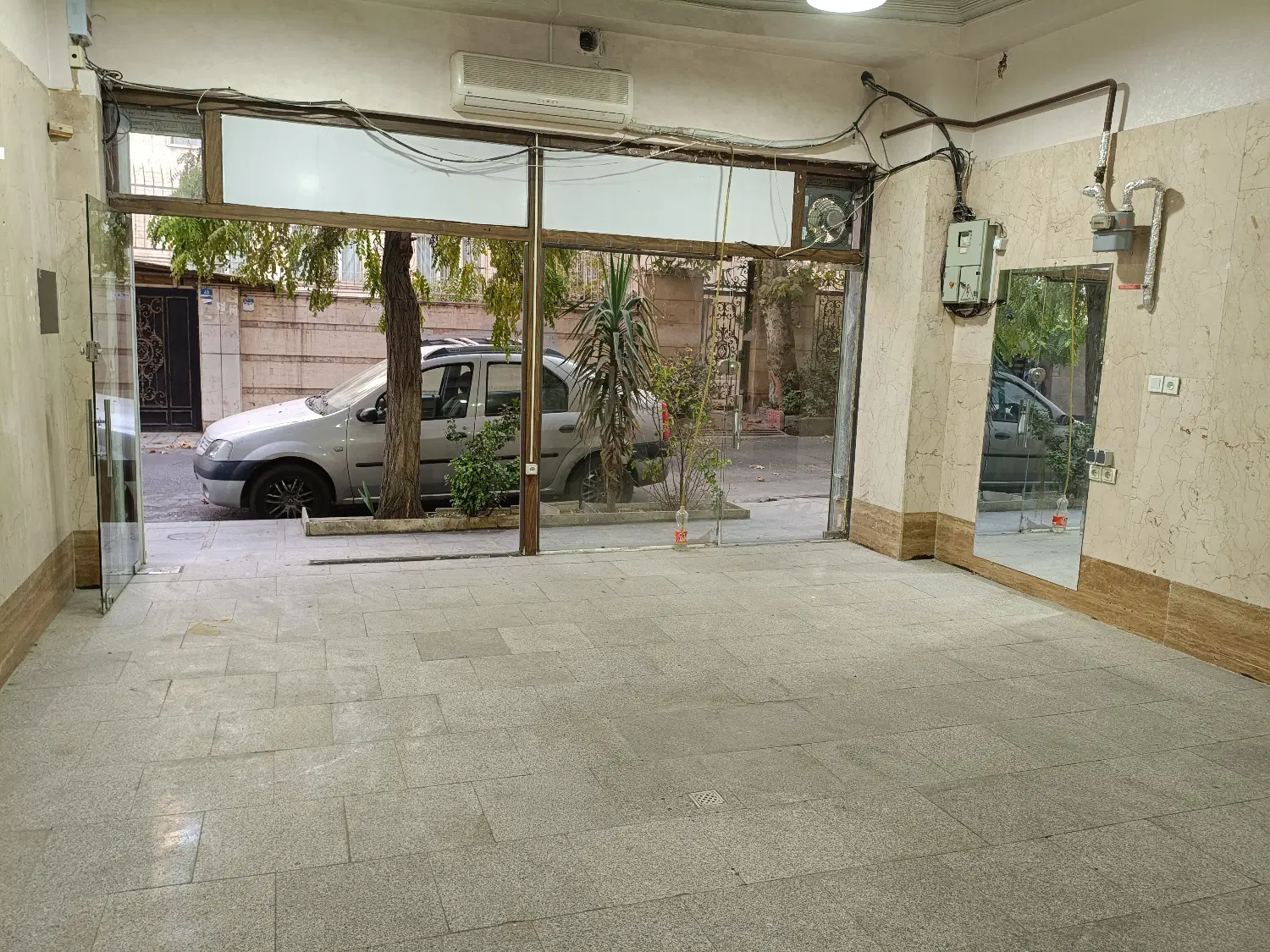 اجاره یا فروش 38 متر مغازه با پارکینگ تهرانپارس