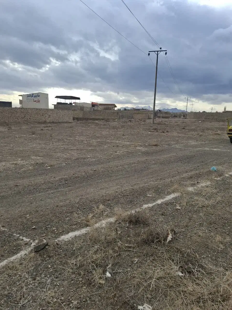 زمین مسکونی داخل روستای جنداب بخش سلفچگان
