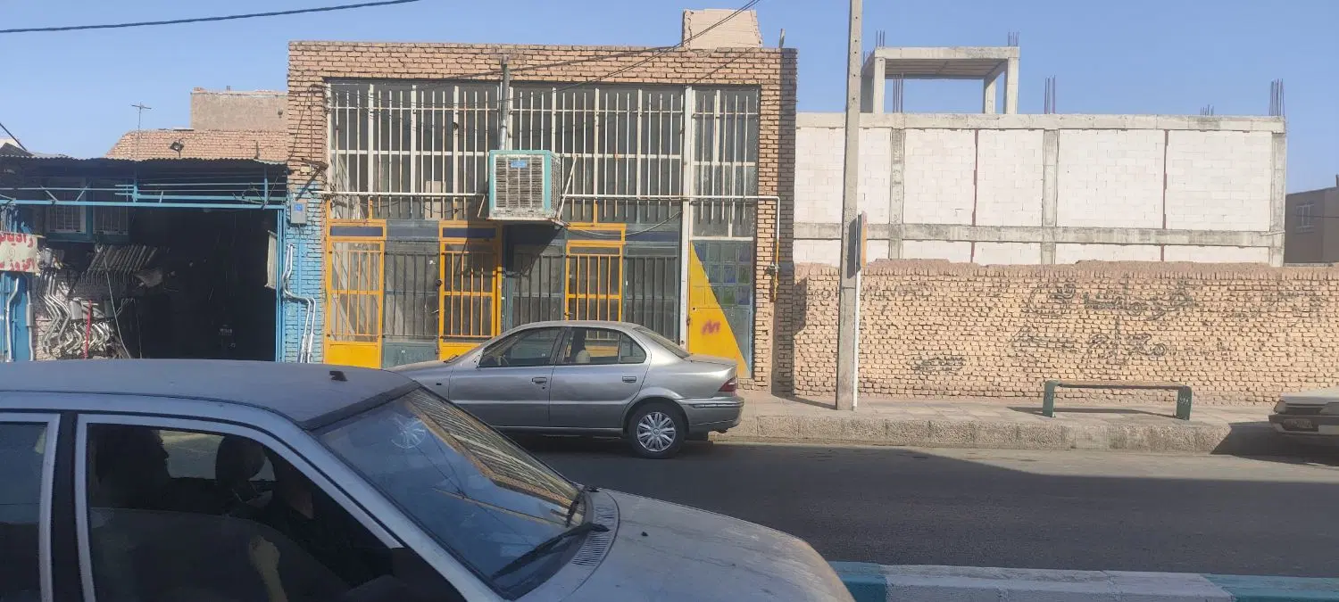 مغازه اجاره ایی لب خیابان معراج کارتن سازی