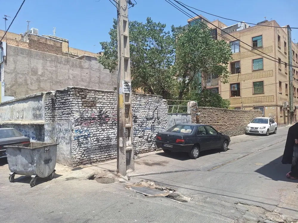 فروش ملک کلنگی با موقعیت تجاری مسکونی