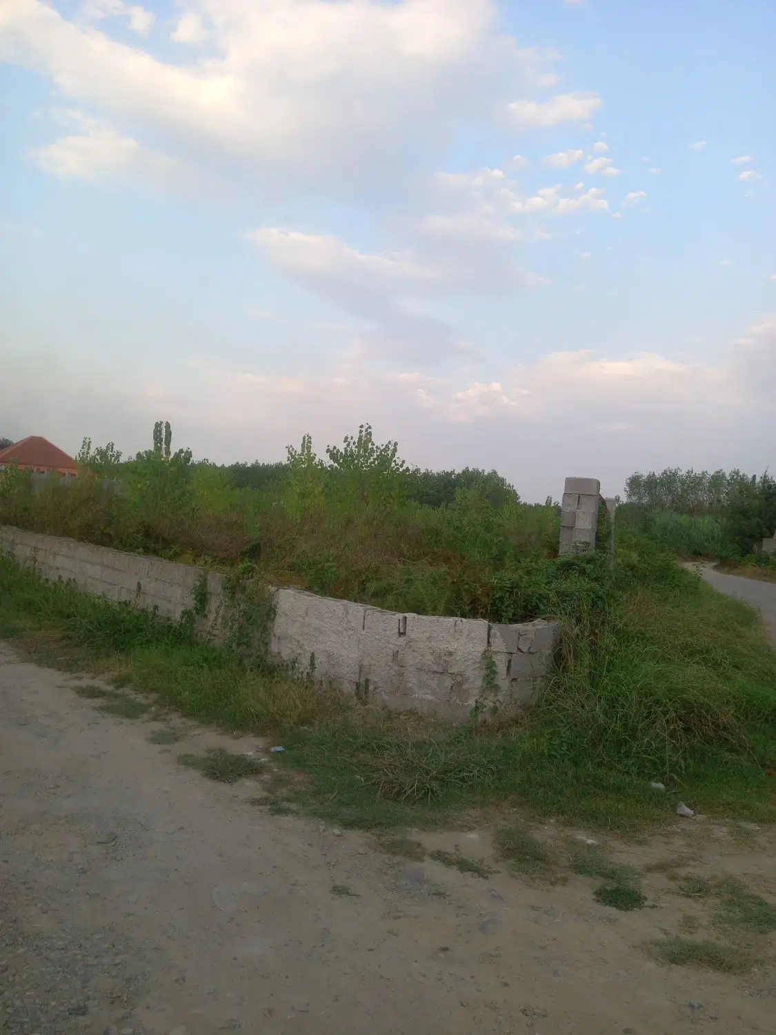 زمین مسکونی