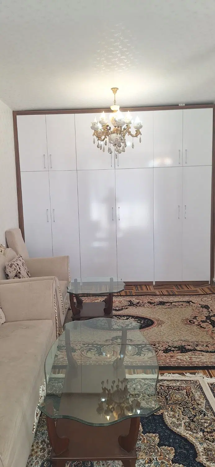 اجاره حیاط دو طبقه باسمنج نعمت اباد