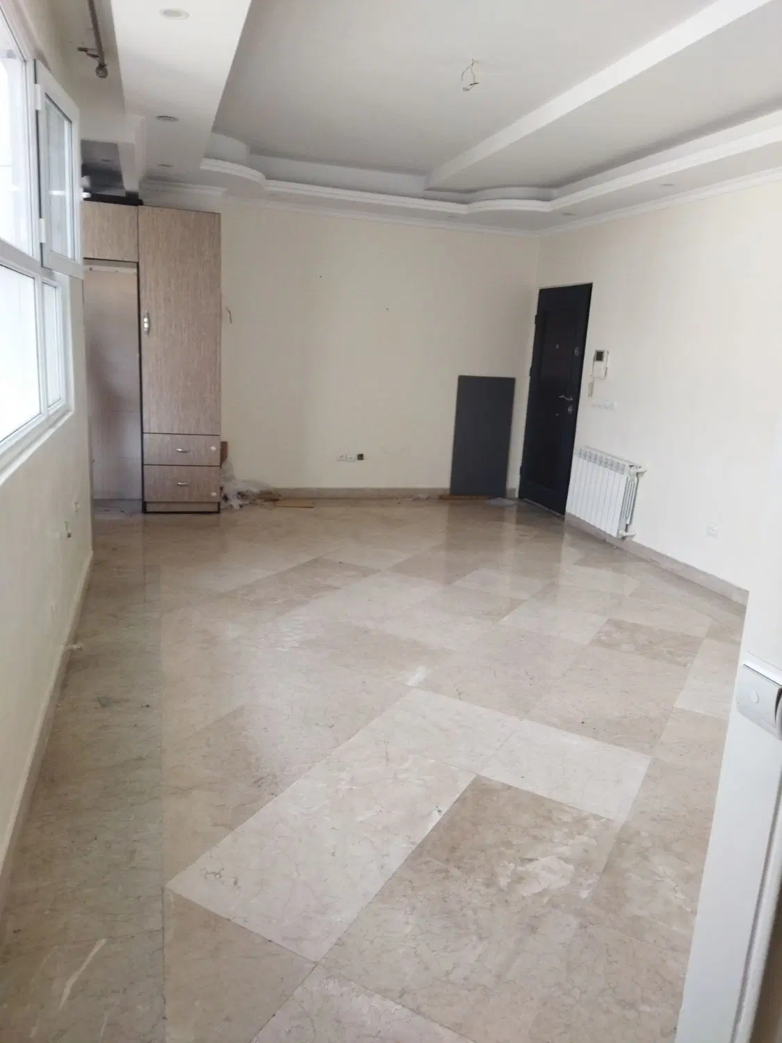 ۶۳ متر یک خواب _ فول امکانات_ فروشنده