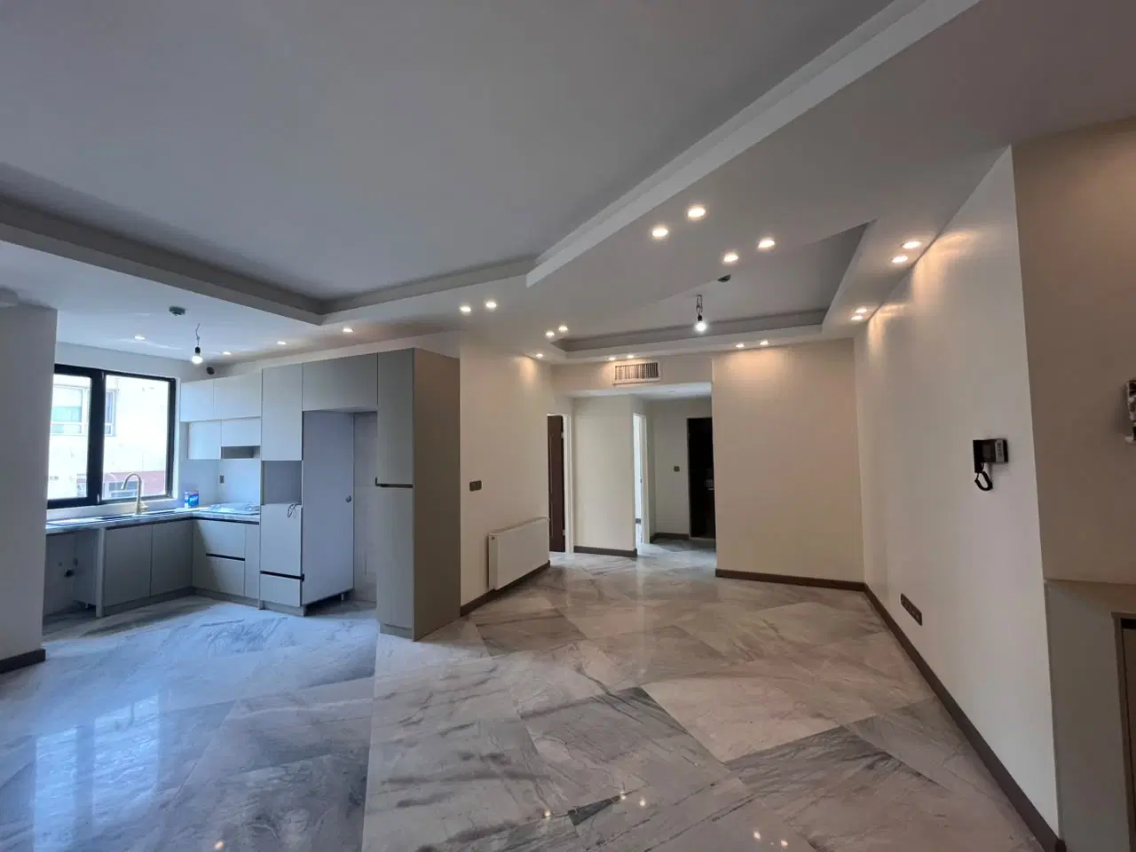 پارکینگ دار .دو خوابه