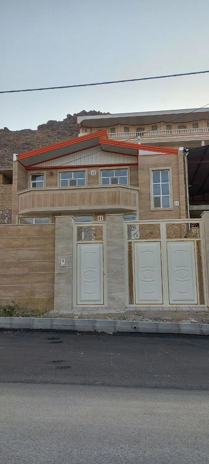 فروش منزل ویلایی واقع در روستای مزرعه ملا