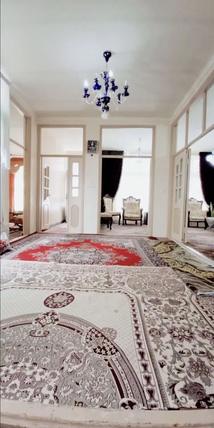 کلنگی ۲۶۱ متری آخر اکبریه