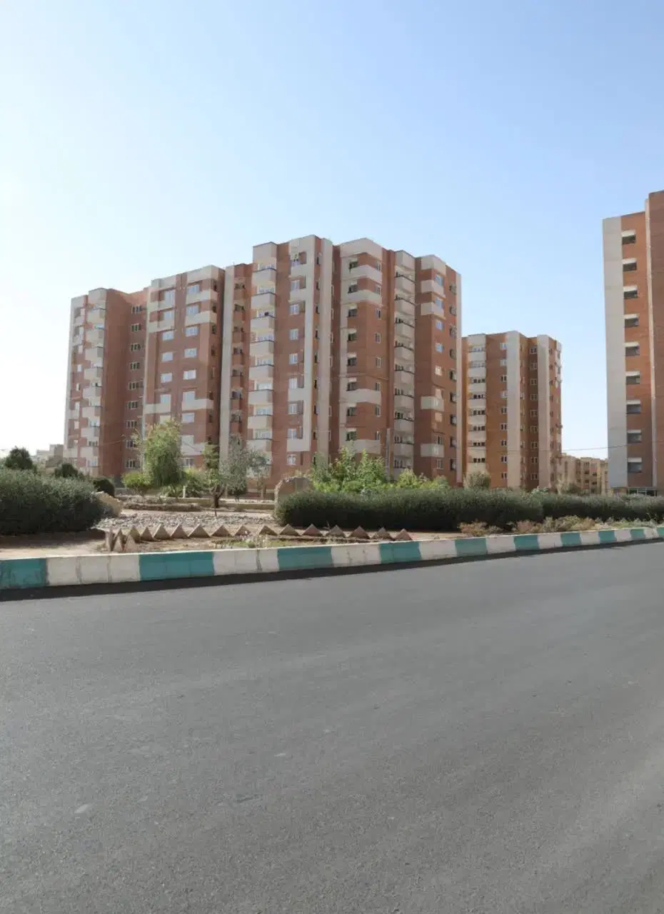 اپارتمان اندیشه ازادشهر