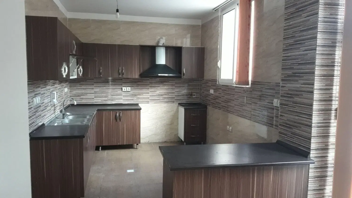 اجاره مسکونی همکف حیاط دار