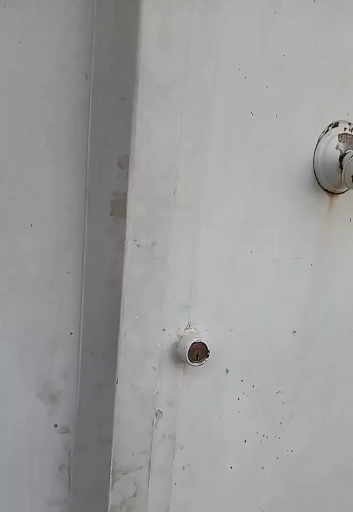 واحد آپارتمان در کرونی