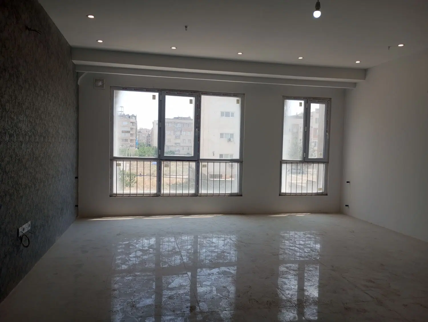آپارتمان ۱۰۳ متری امیریه نوساز
