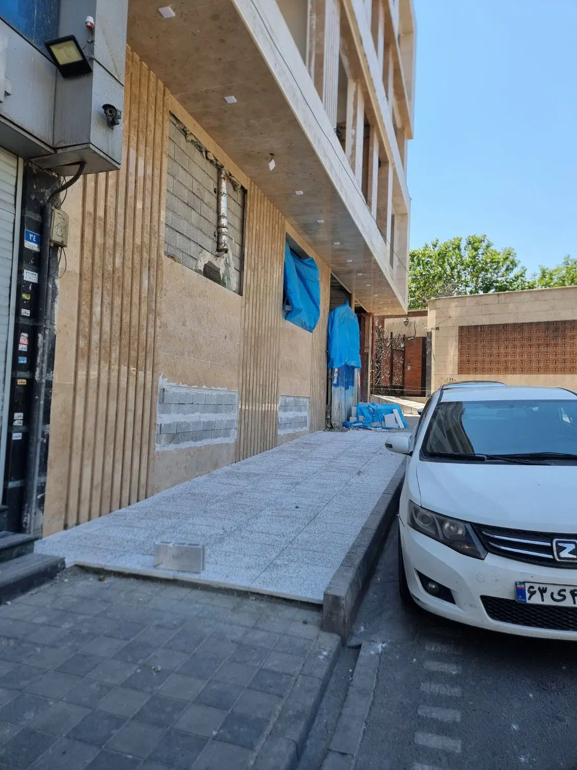 معاوضه اپارتمان با خودرو سالم