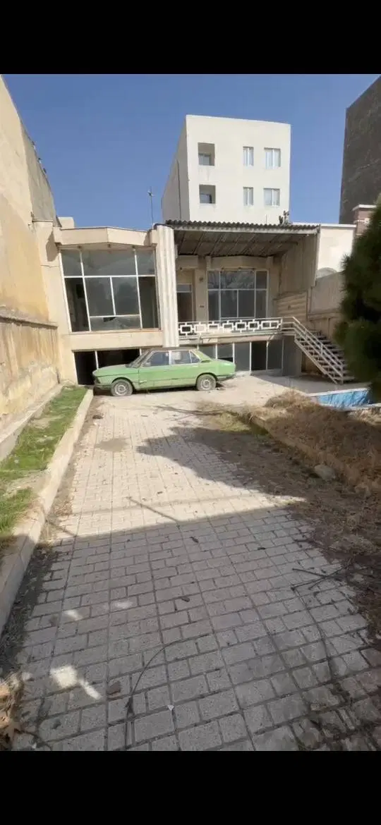 ویلایی   ۲۵۰ متر