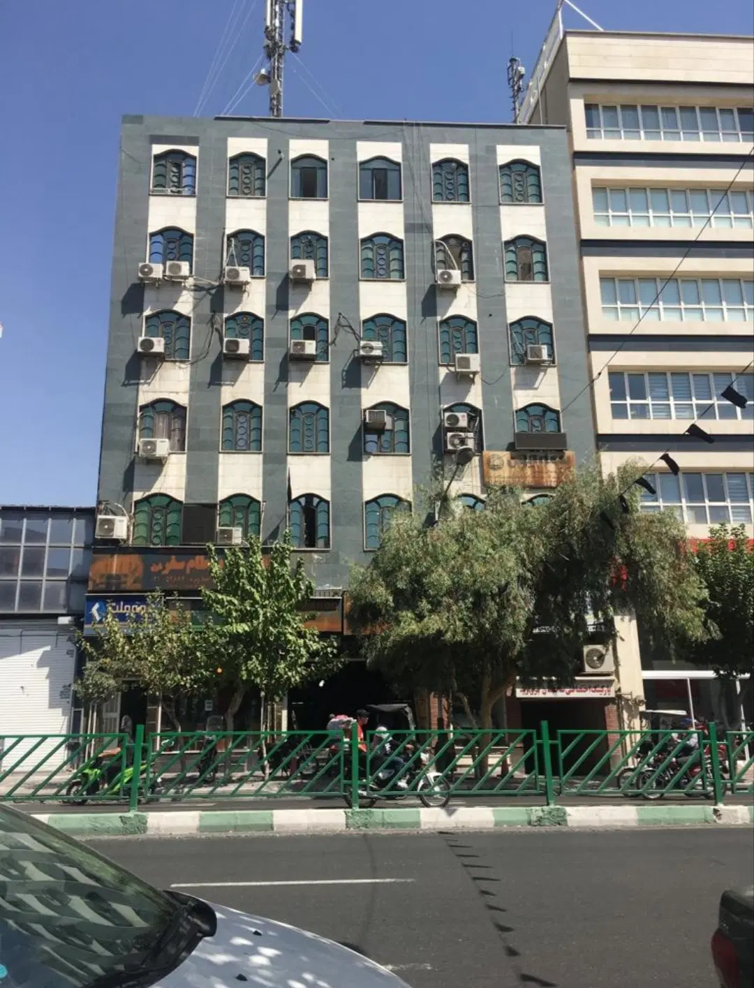 دفتر شیک اداری بر جمهوری فول امکانات بازسازی کامل