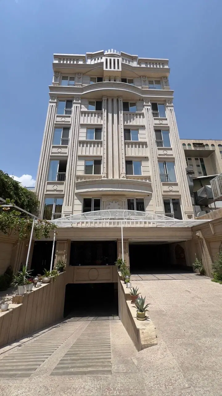 ۱۰۰متر*هوم آفیس*۱۰ساله*۲خواب