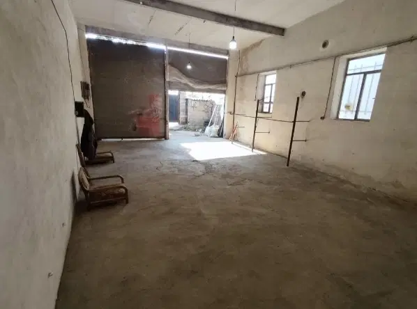 اجاره مغازه بر جاده دریا(چی چست)