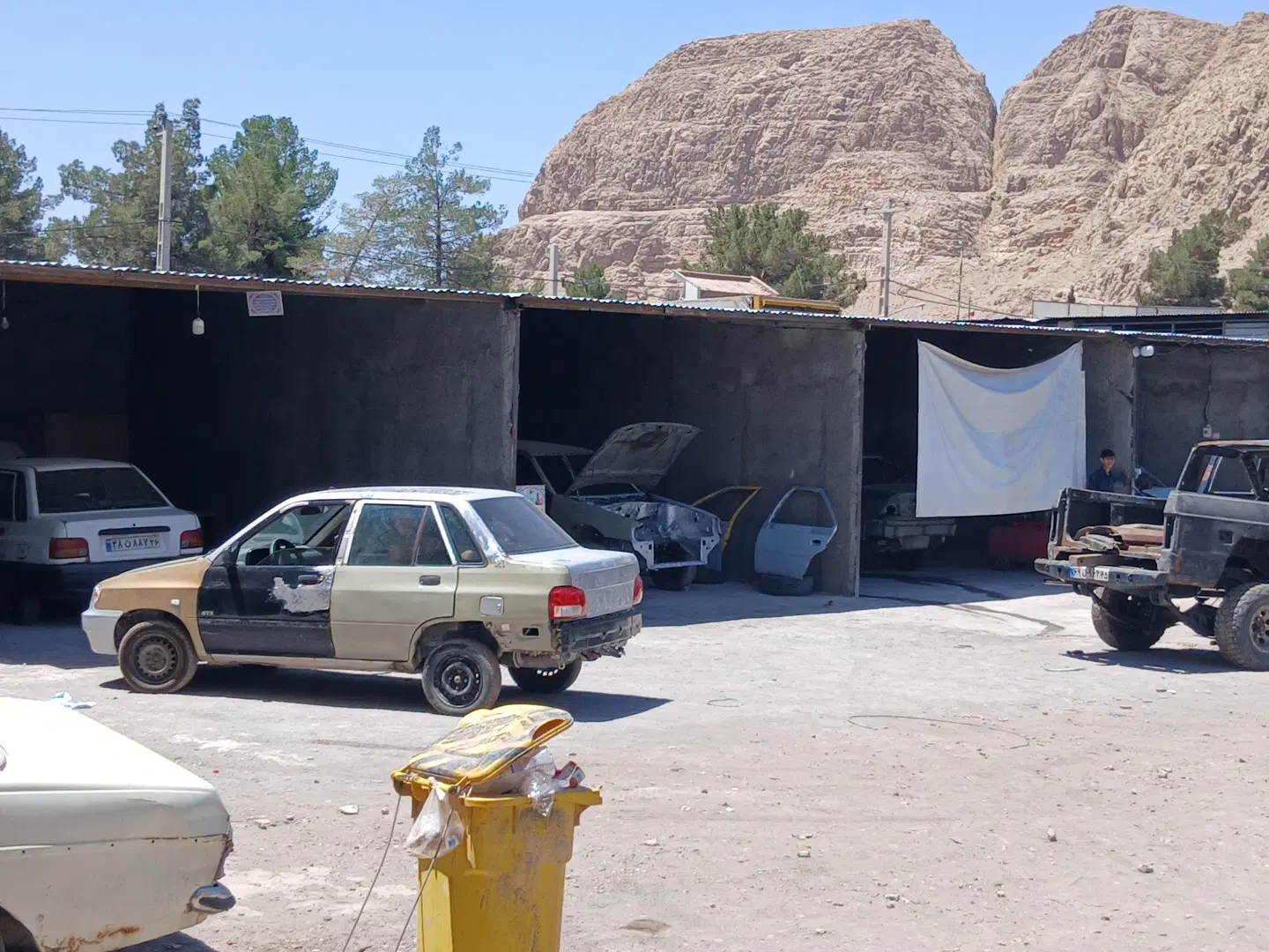اجاره ۳ دهنه داخل مجموعه خودرویی سبک