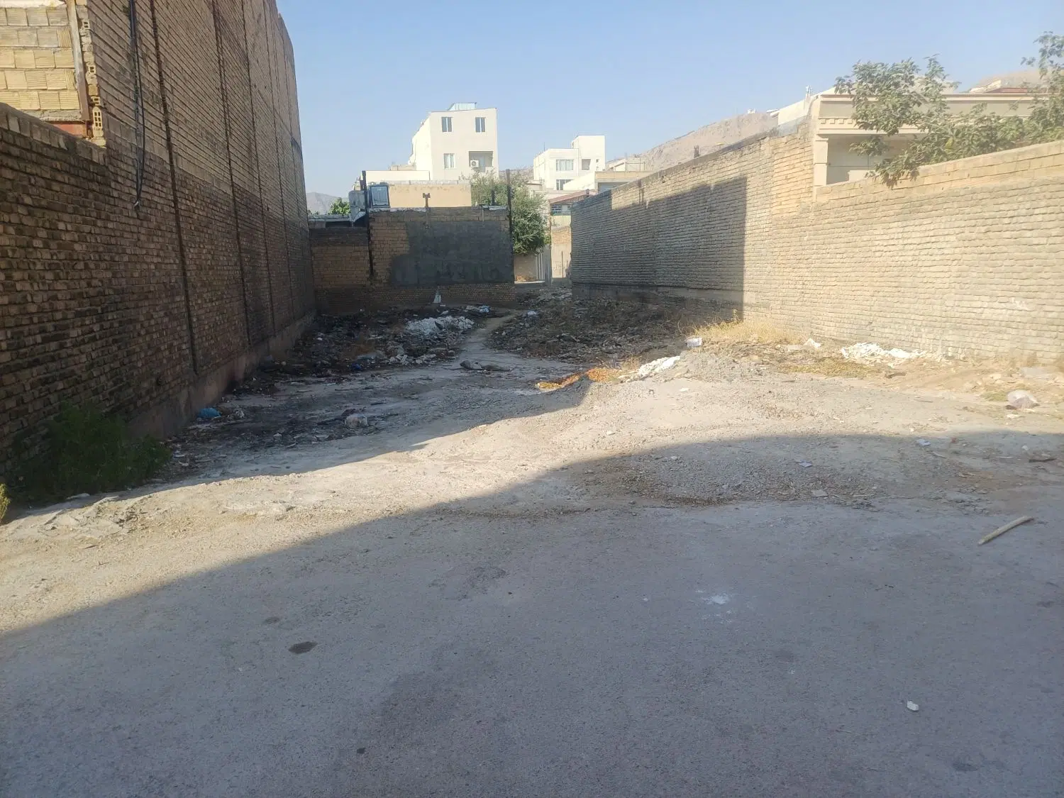 زمین مسکونی بهارستان ۹ لاله۱۲
