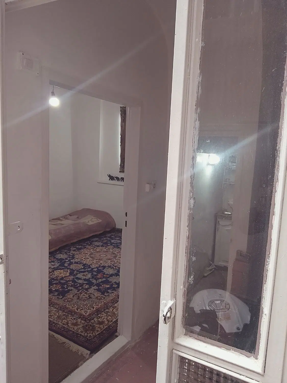 اتاق مجردی مبله فقط یک نفر مترو شادمان