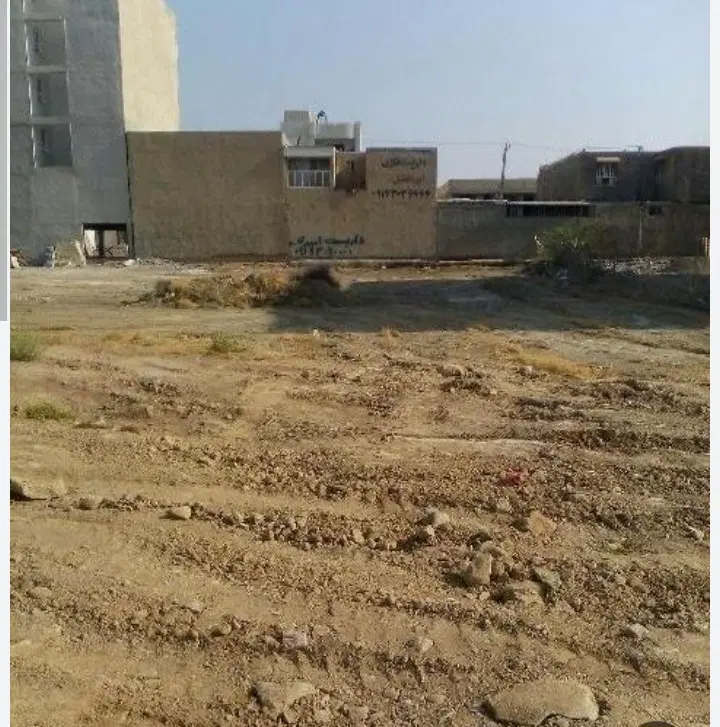 زمین خالی لطفی