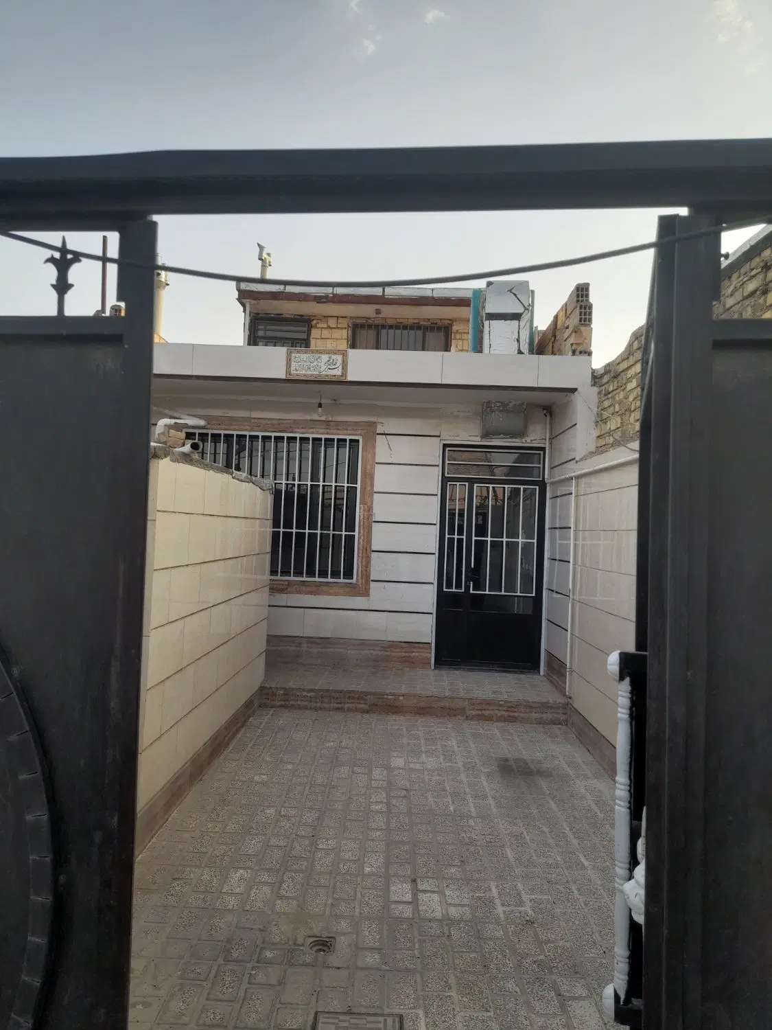 فروش و اجاره ملک خیابان مصطفی خمینی