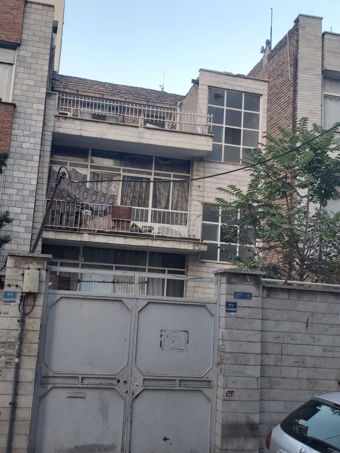 قروش خانه کلنگی ۱۴۰ متری
