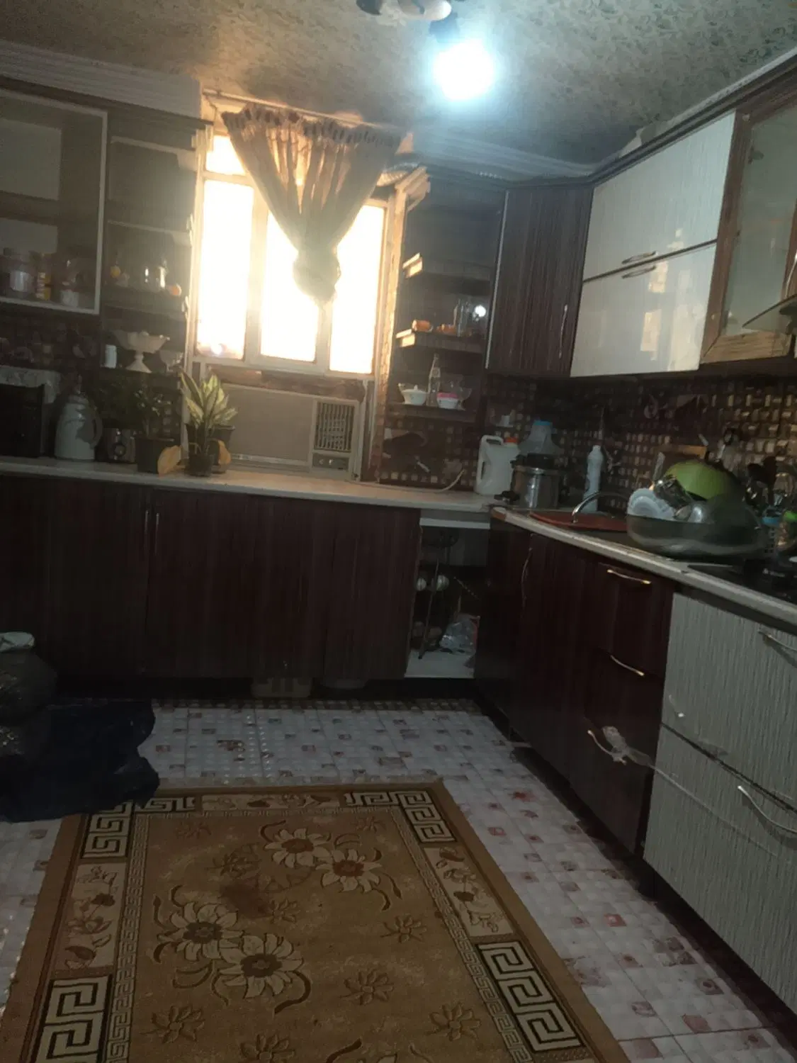 فروش خانه دلباز و خوش موقعیت در اسلام آباد