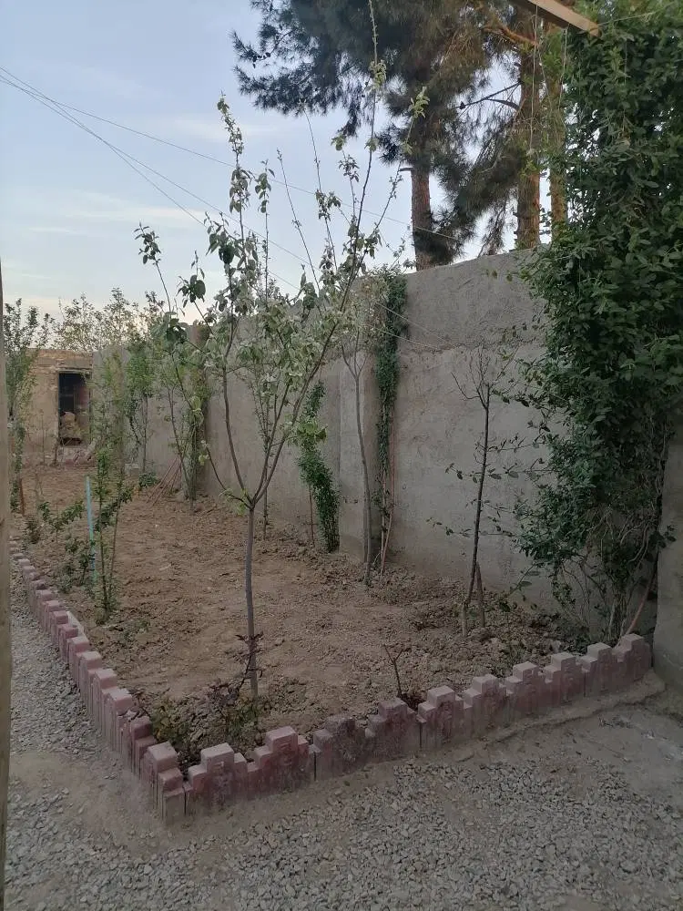 ۲۵۰ متر زمین  دارای بنا  مجوز دار  واقع در کهریزک
