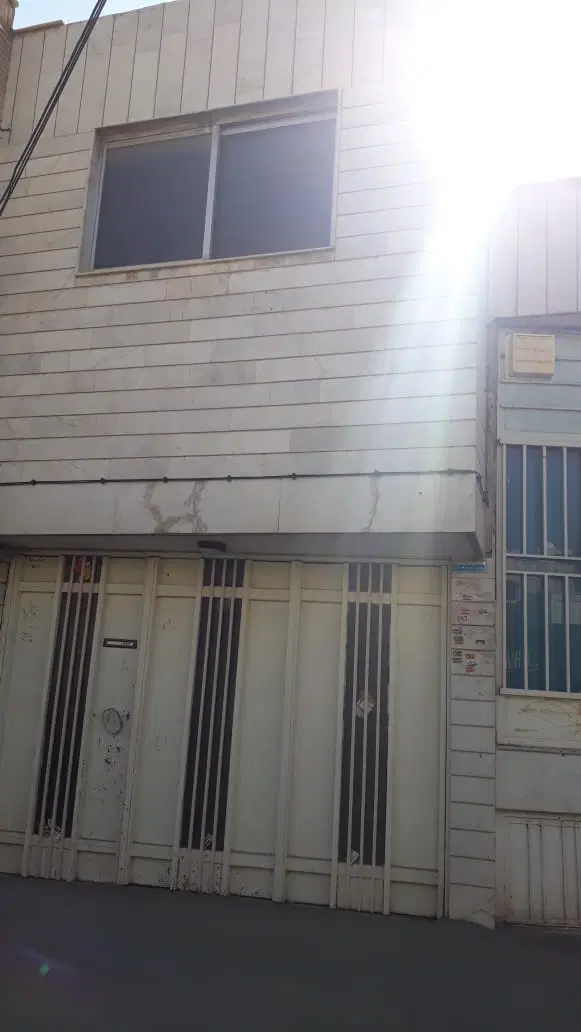 منزل ویلایی دوطبقه ، جهت سکونت و کسب و کار