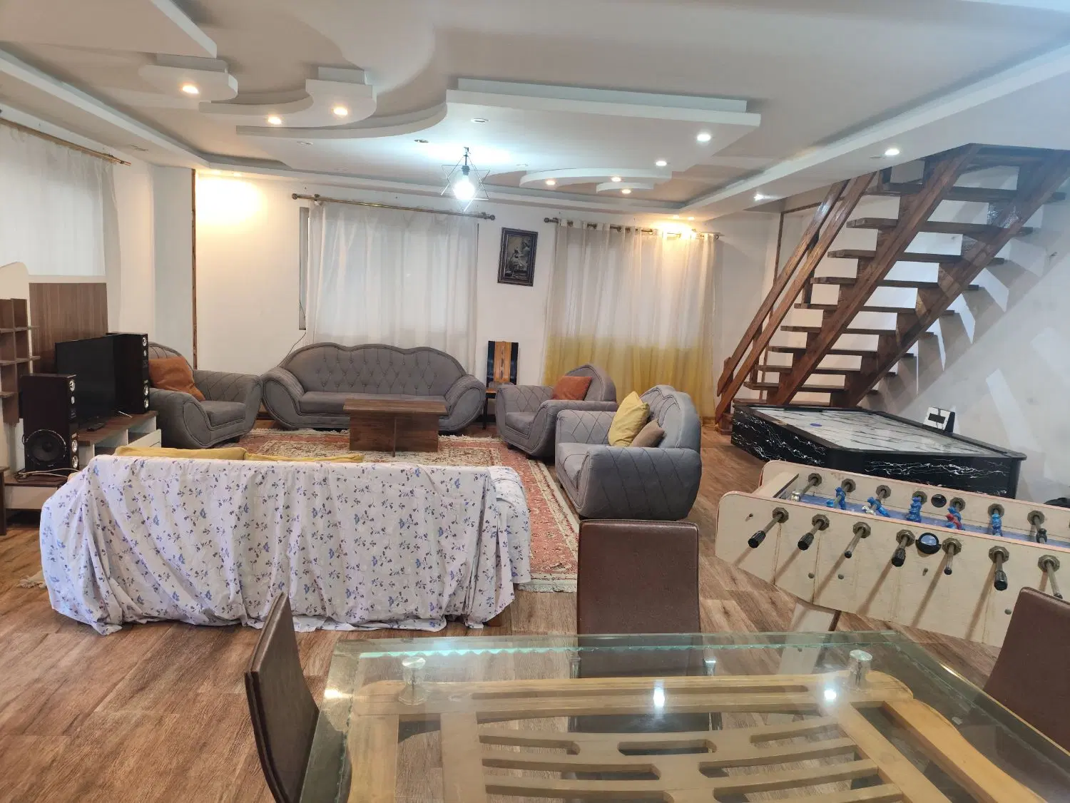 ویلای استخردار