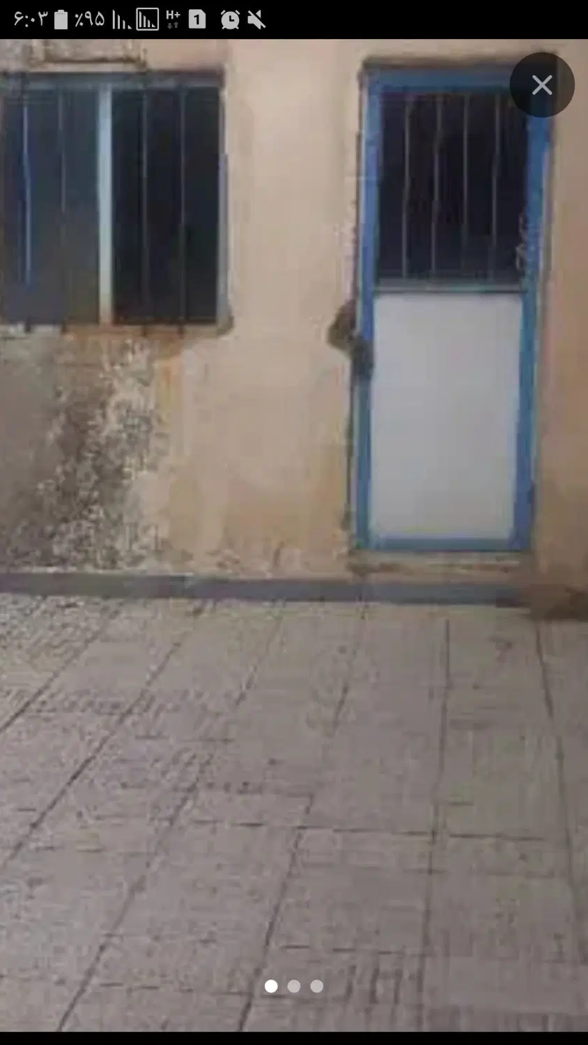 یه خانه تیر چوبی قدیمی  ۸۰ متر  سقف پارجه کشی