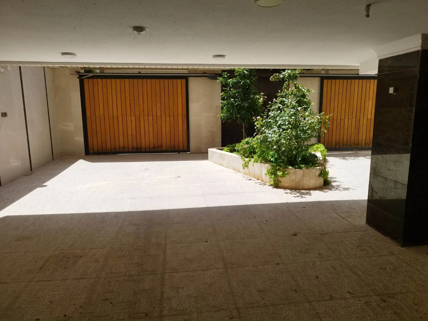 همکف 94 متری