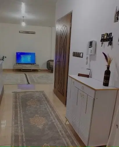 همخونه خانم شاغل و موجه