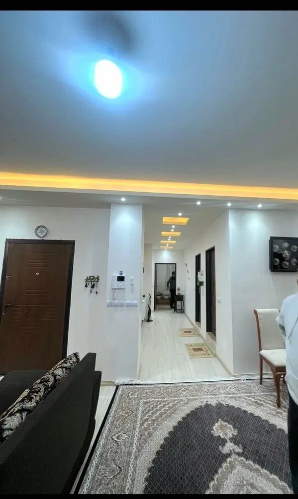 واحد۱۶۰متر سه خوابه پشت بانک ملی علی آباد