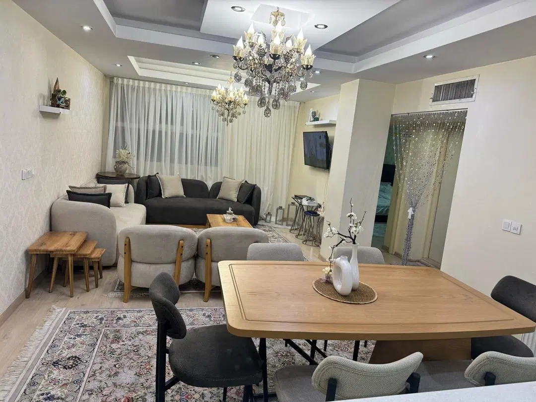 ۹۵متر_نوساز تخلیه_روبرو مرکز خریدمهستان(املاک عادل