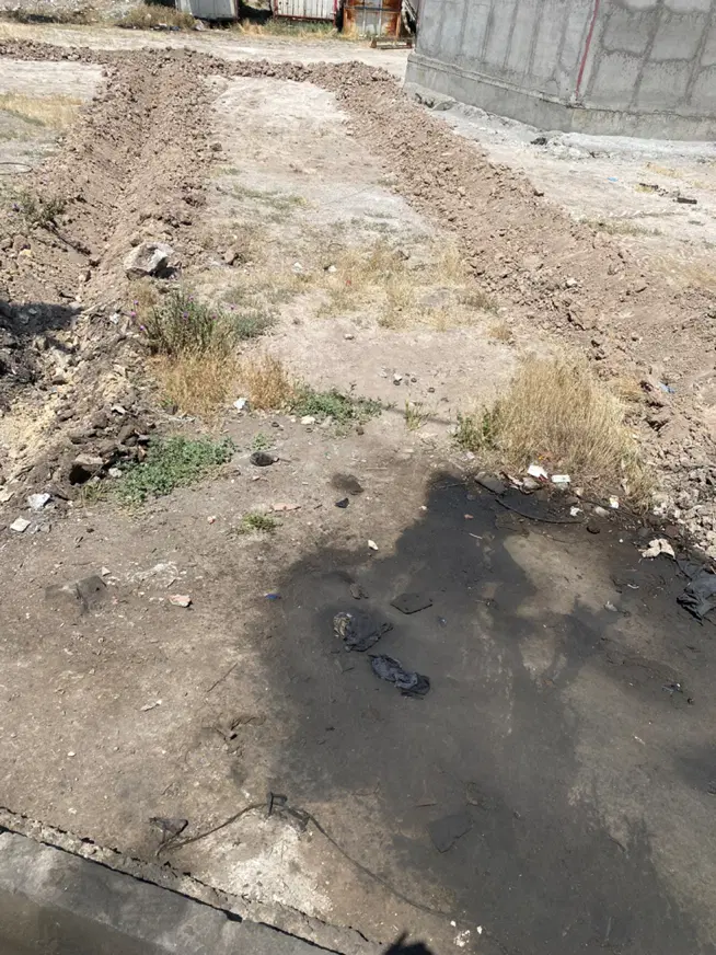 زمین ۱۰۰متری