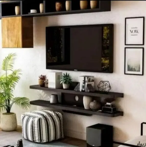 همخونه آقا موجه