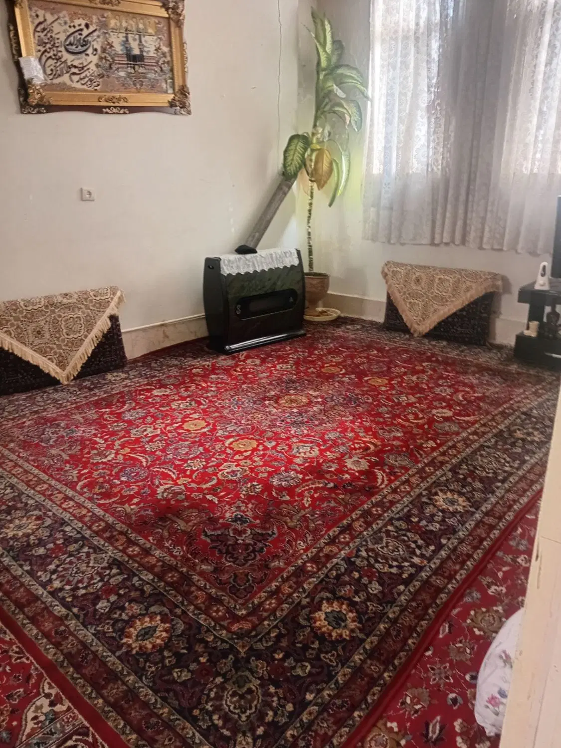 یه باب خانه پنجا متری در دو طبقه در تعاون