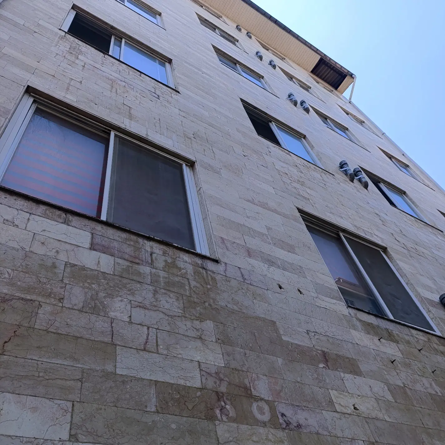 فروش آپارتمان 90 متری خیابان مطهری