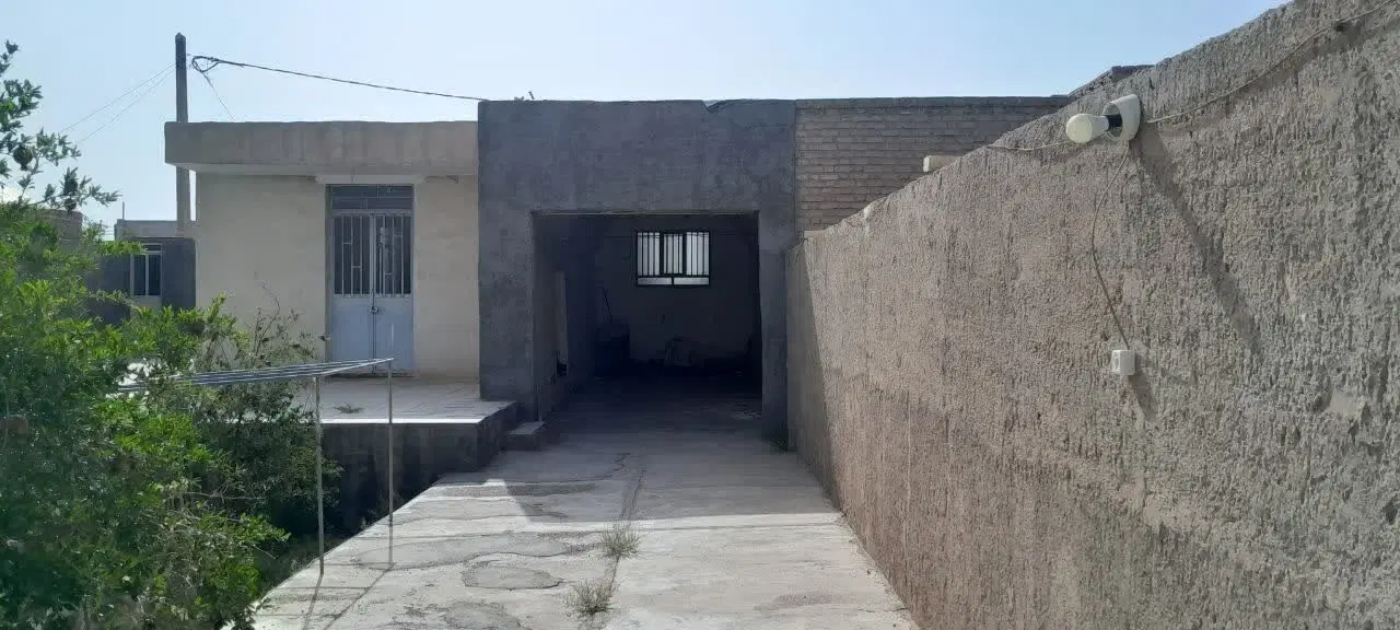 خانه باغ در روستای دنج و خوش آب و هوا