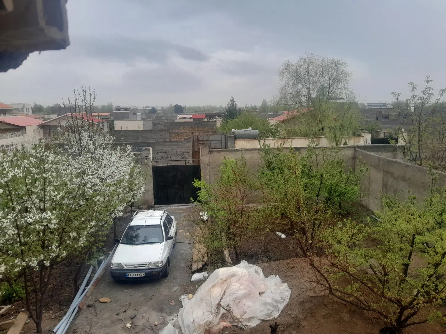 باغچه ۴۵۰ متری در چهارباغ کرج